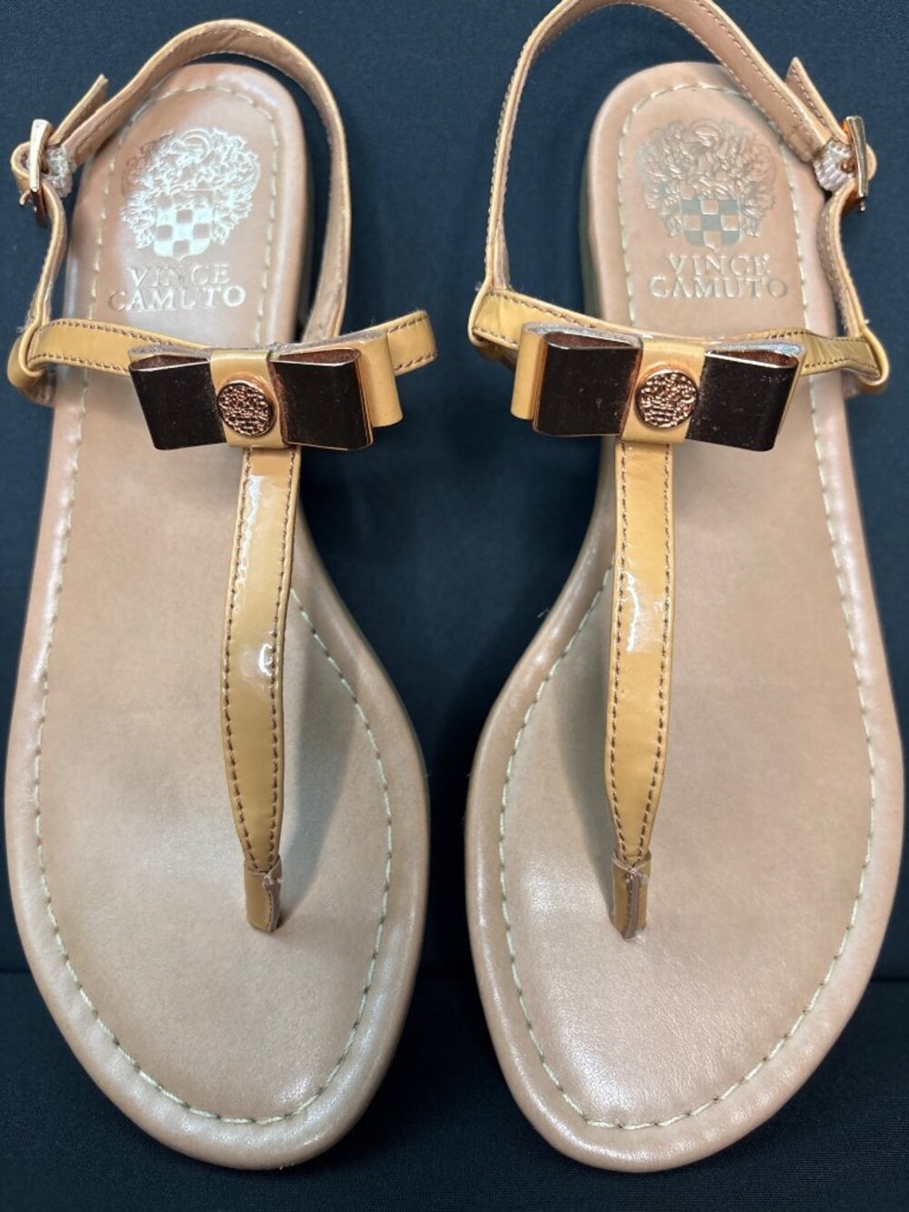 Vince Camuto “Malinda” Tan Thong Sandals Rose Gold Bow Accent Adjustable Straps - Picture 3 of 9